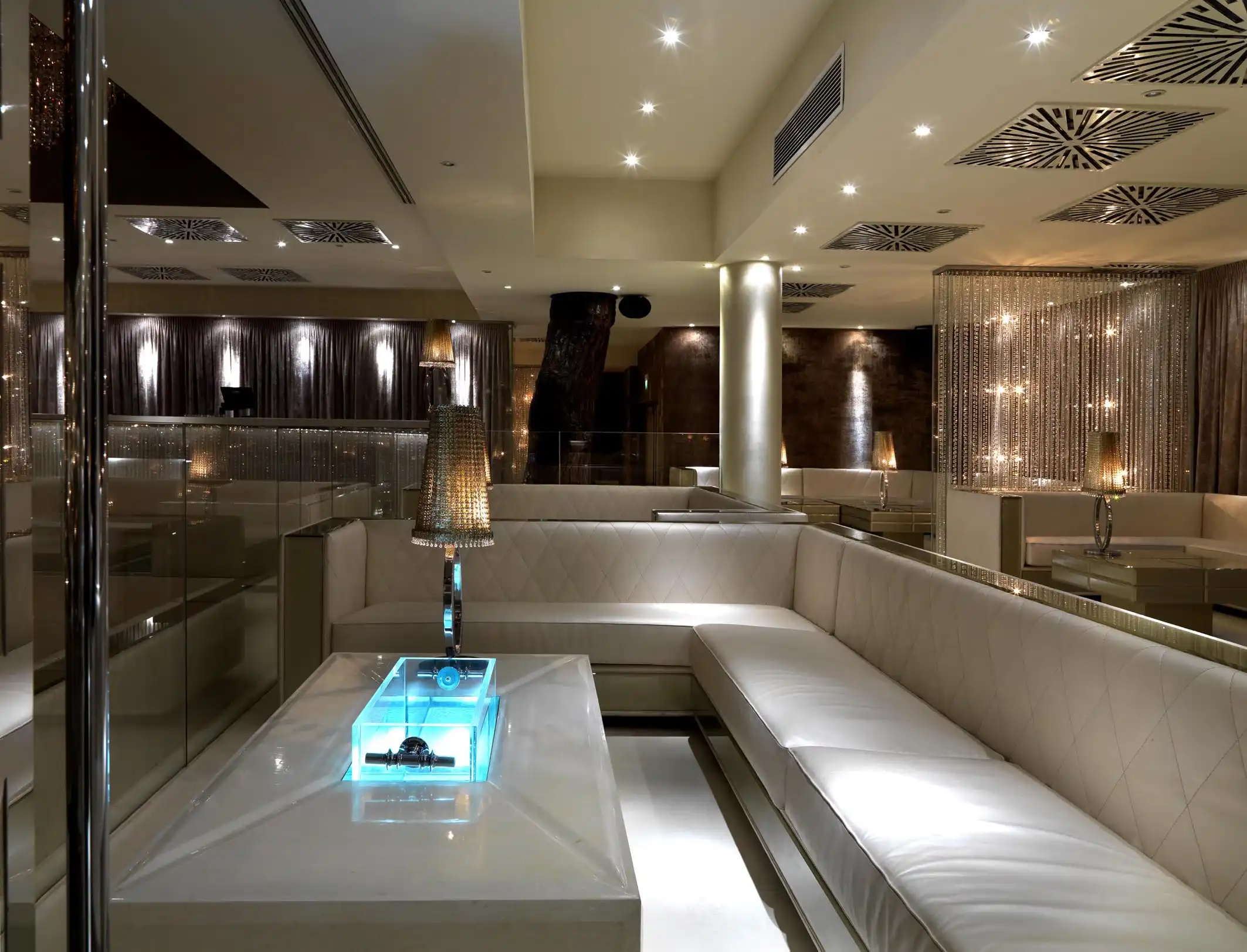 luxury night club places in italy mother of pearl